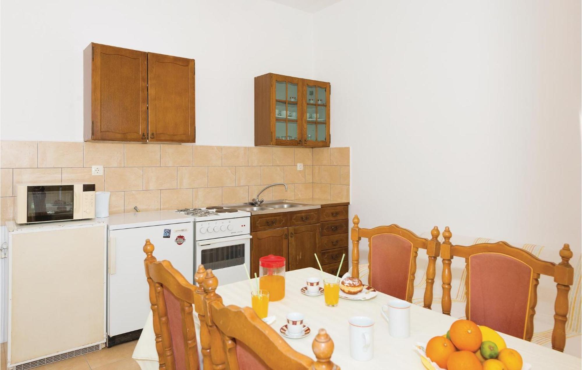 Amazing Apartment In Tisno With Wifi Exterior foto